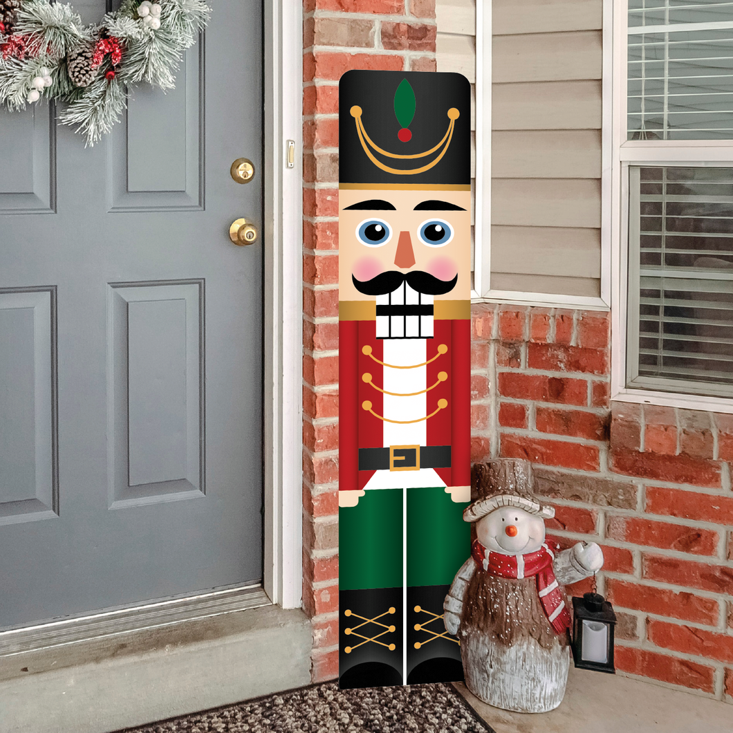 Nutcracker Sign